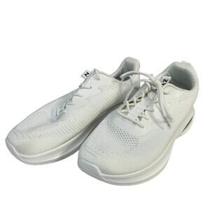 Zyen Womens Size 9 White Sneakers Lace Up Low Top Round Toe Running Shoes